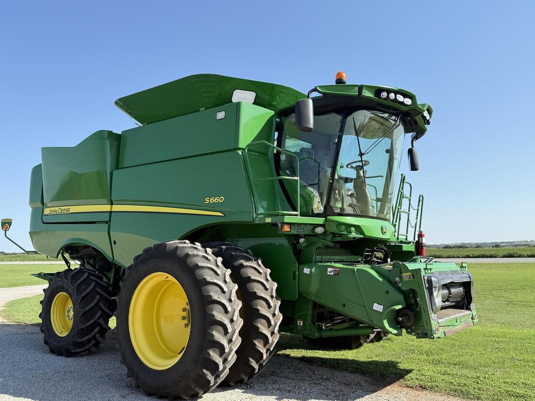 Image of John Deere S660 Primary image