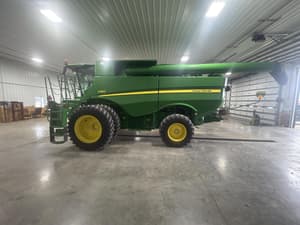 2014 John Deere S660 Image