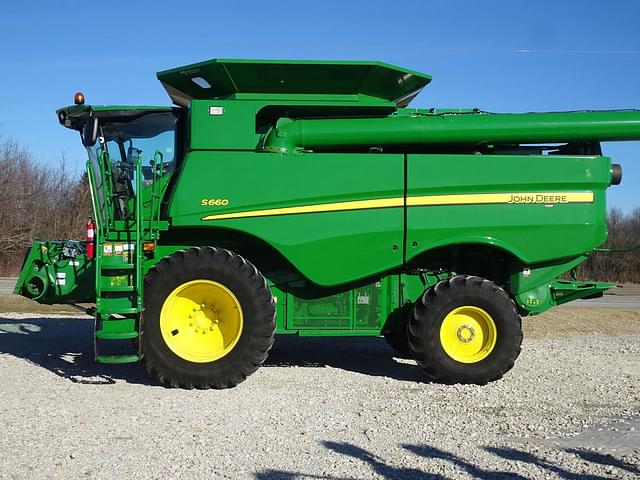 Image of John Deere S660 equipment image 2