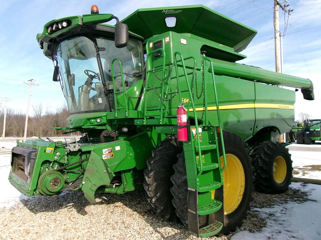 Image of John Deere S660 Primary image