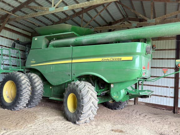 Image of John Deere S660 equipment image 2