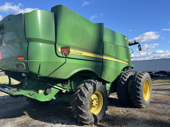 Image of John Deere S660 equipment image 3