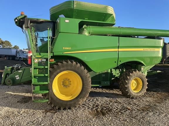 Image of John Deere S660 Primary image