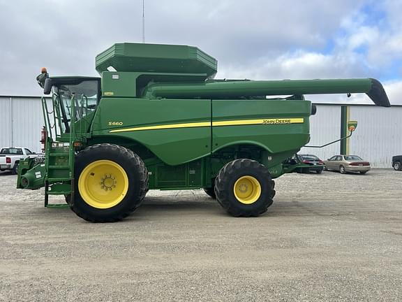 Image of John Deere S660 equipment image 1