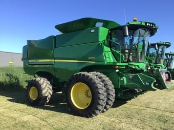 Main image John Deere S660