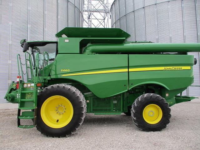 Image of John Deere S660 equipment image 2