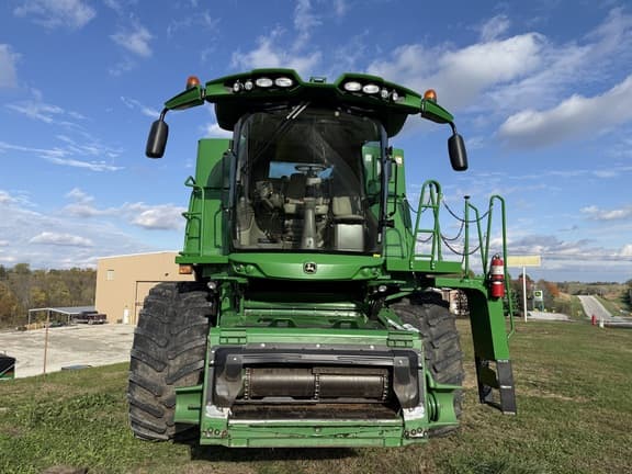 Image of John Deere S660 equipment image 1