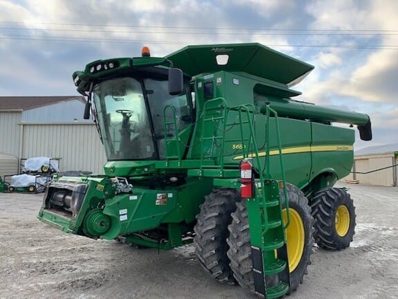 Main image John Deere S660
