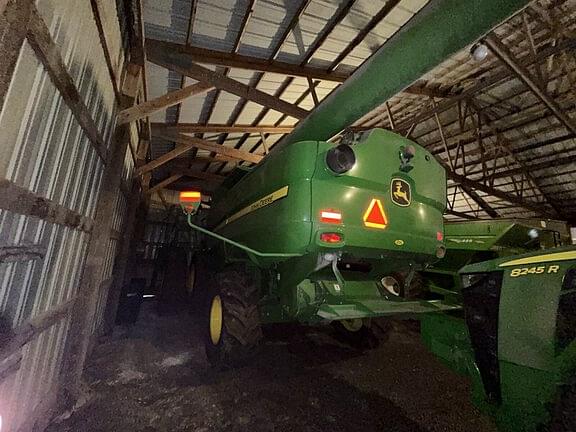 Image of John Deere S660 equipment image 4