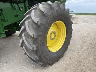 Main image John Deere S660 11