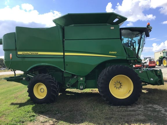 2014 John Deere S660 Equipment Image0