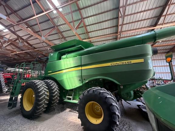 Image of John Deere S660 equipment image 2