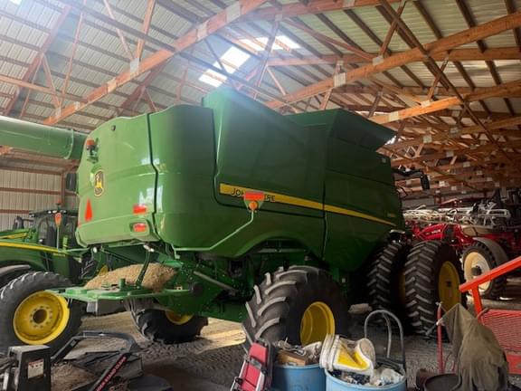 Image of John Deere S660 equipment image 4