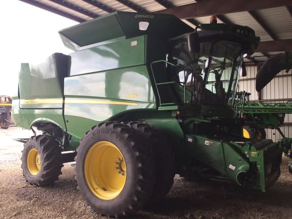 Image of John Deere S660 equipment image 1