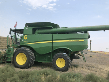 Main image John Deere S660