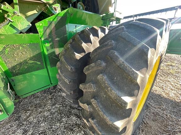 Main image John Deere S660 6
