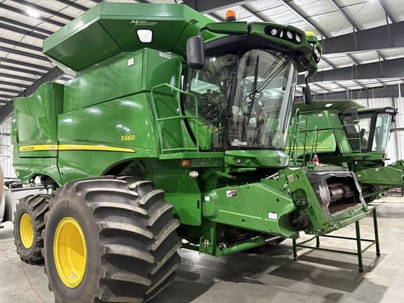 Image of John Deere S660 equipment image 1