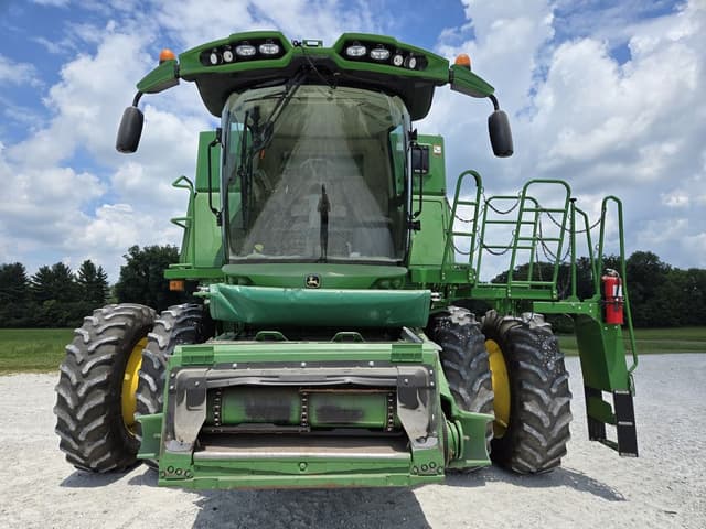 Image of John Deere S660 equipment image 2