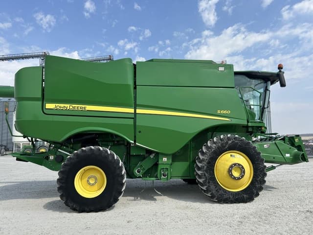 Image of John Deere S660 equipment image 3