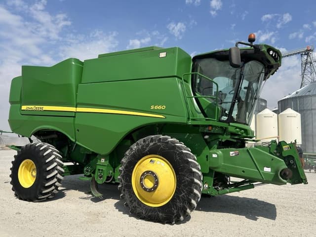 Image of John Deere S660 equipment image 1