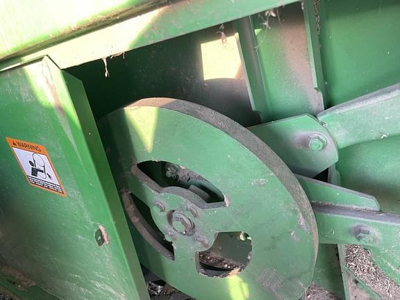 Image of John Deere S660 equipment image 4