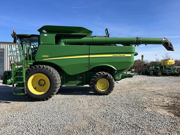 Image of John Deere S660 Primary image