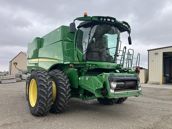 Image of John Deere S660 equipment image 1
