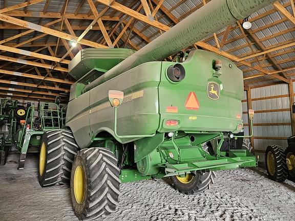 Image of John Deere S660 Primary image