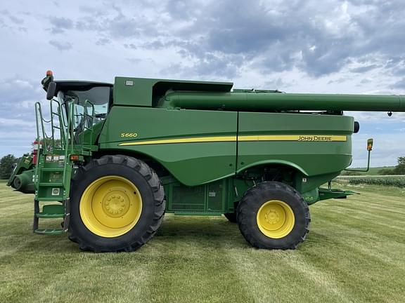 Image of John Deere S660 equipment image 3