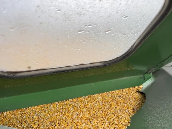 Image of John Deere S660 equipment image 3