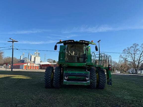 Image of John Deere S660 equipment image 1