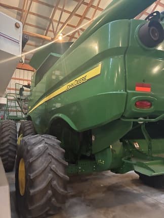 Image of John Deere S660 equipment image 3
