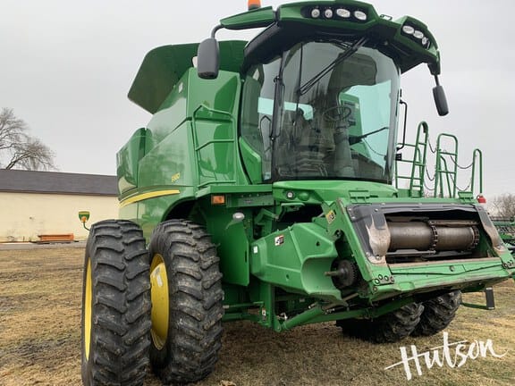 Main image John Deere S660