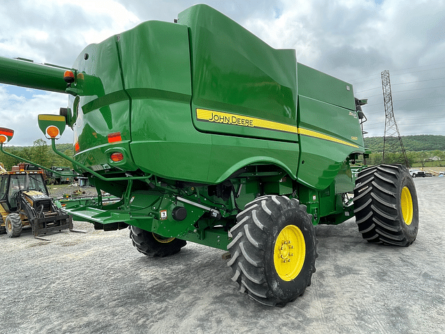 Image of John Deere S660 equipment image 3