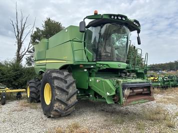 Main image John Deere S670