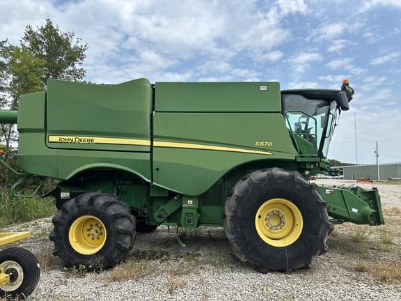 Image of John Deere S670 equipment image 4