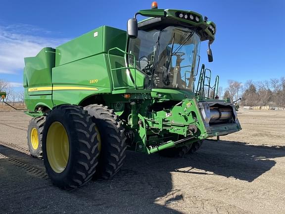 Image of John Deere S670 equipment image 2