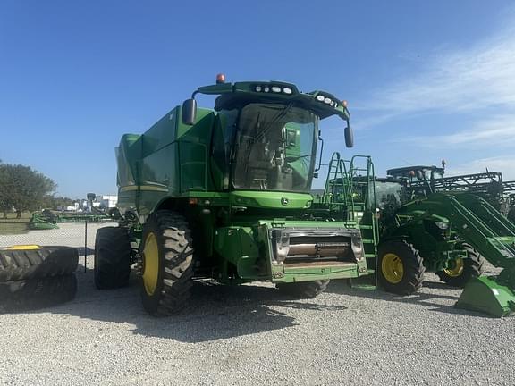 Image of John Deere S670 equipment image 3