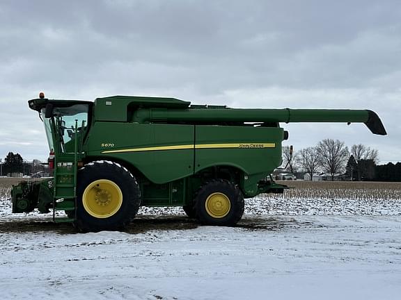 Image of John Deere S670 equipment image 3