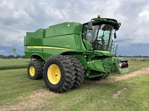 2014 John Deere S670 Image