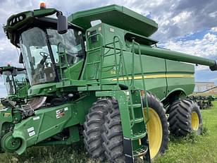 Main image John Deere S670 0