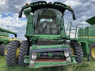 Main image John Deere S670 7