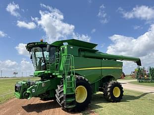 2014 John Deere S670 Equipment Image0