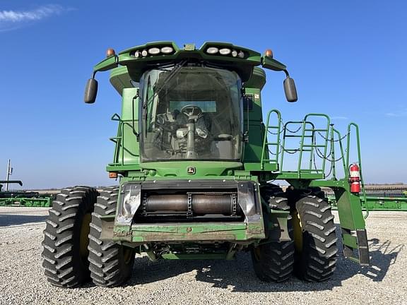 Image of John Deere S670 equipment image 3