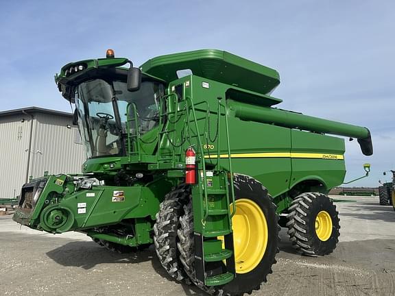 Image of John Deere S670 Primary image