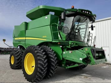 Main image John Deere S670