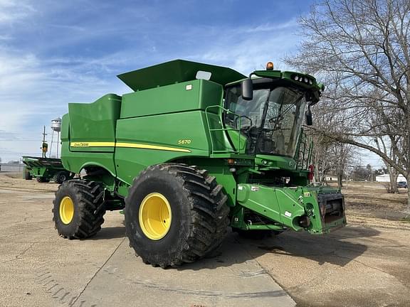 Image of John Deere S670 Primary image