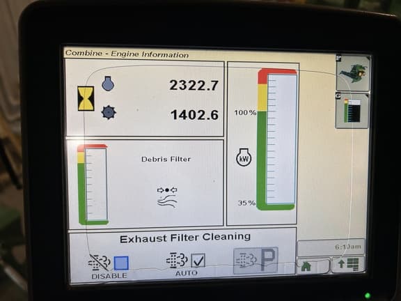 Image of John Deere S670 equipment image 4