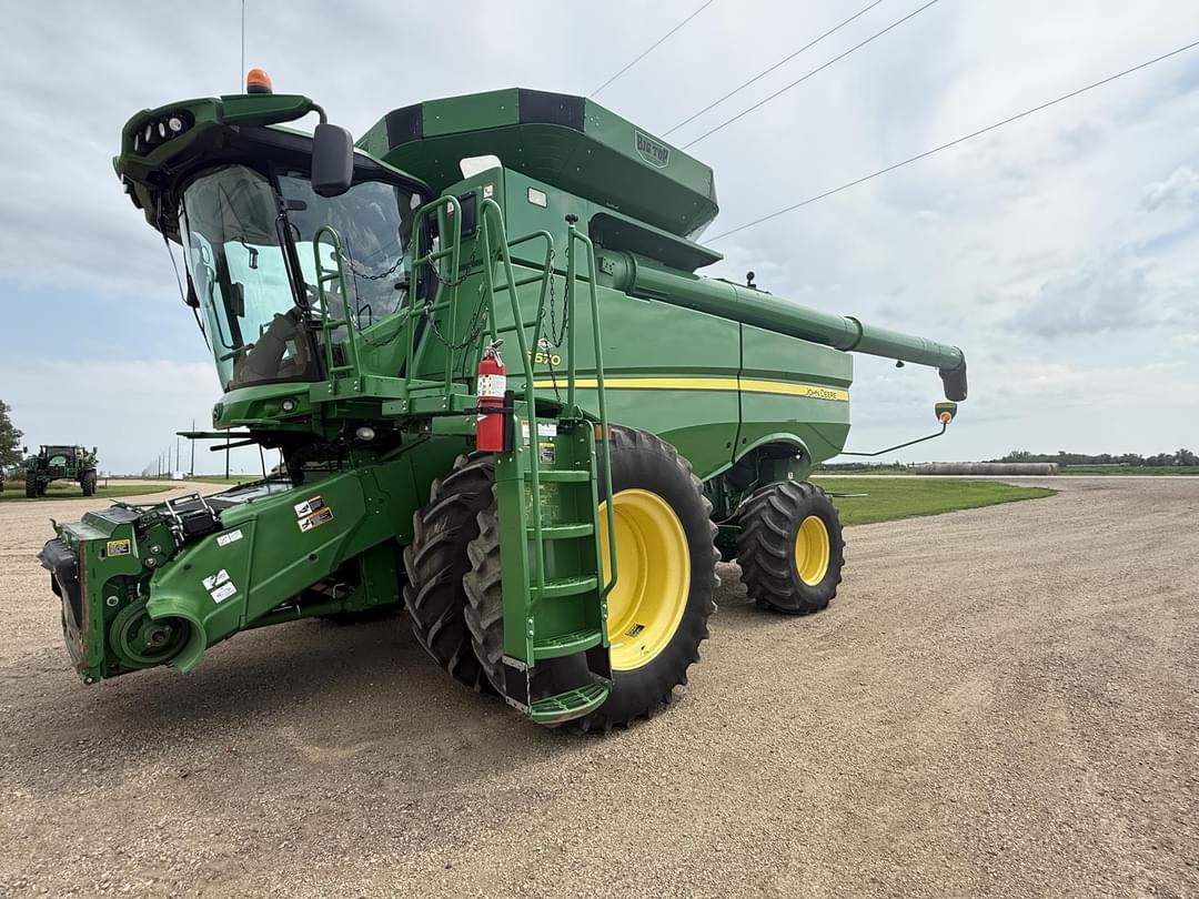 Image of John Deere S670 Primary image