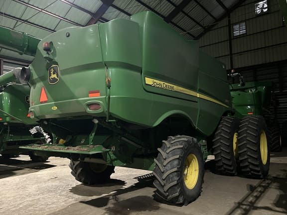 Image of John Deere S670 equipment image 3
